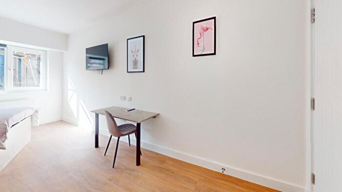 1 Bedroom House To Rent In Lemyngton Street, Loughborough, LE11