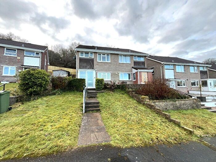 3 Bedroom Semi-Detached House To Rent In Holmwood Avenue, Plymouth, PL9