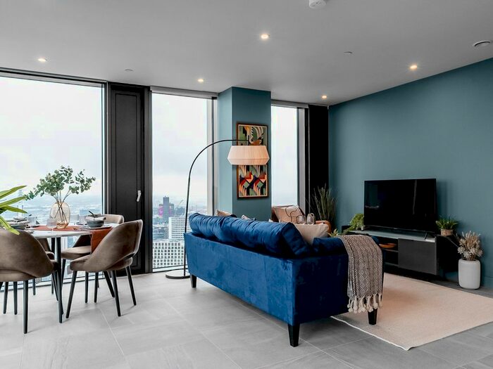 2 Bedroom Flat To Rent In Broad Street, Birmingham, B15