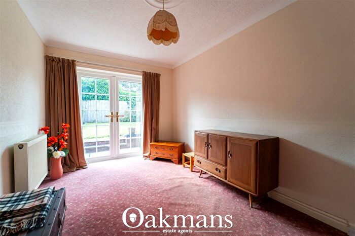 2 Bedroom Bungalow For Sale In Marl Top, Birmingham, West Midlands, B38