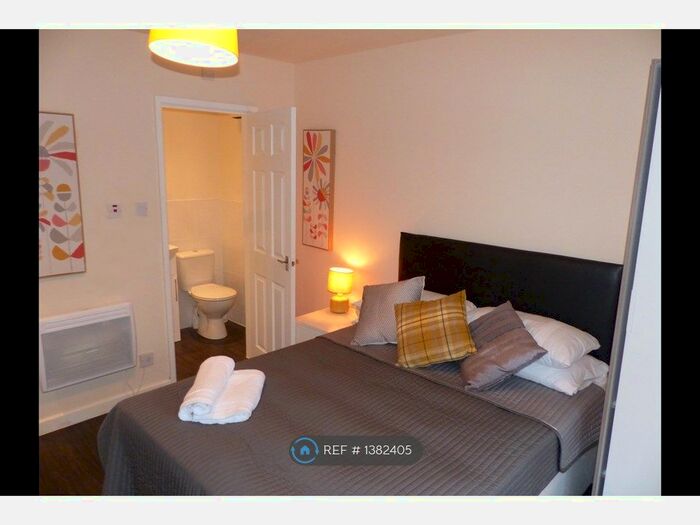 Studio To Rent In The Avenue, Kidsgrove, Stoke-On-Trent, ST7