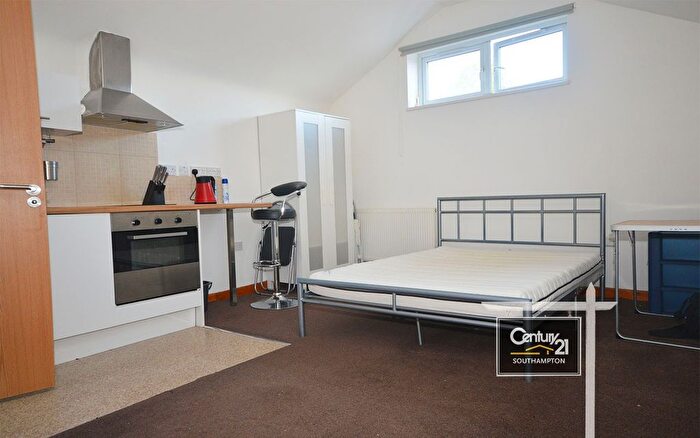 Studio To Rent In |Ref: |, Cedar Road, Southampton, SO14