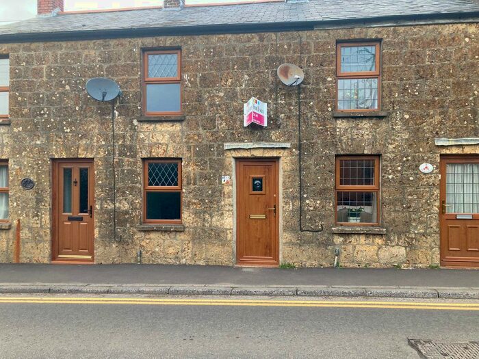 2 Bedroom Property To Rent In Middle Street, Misterton, Crewkerne, TA18