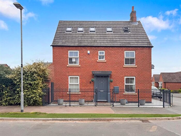 5 Bedroom Semi-Detached House For Sale In Abbott Way, Whetstone, Leicester, LE8