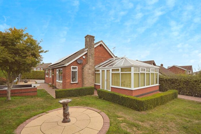 4 Bedroom Detached Bungalow For Sale In Elvin Way, New Tupton, Chesterfield, S42