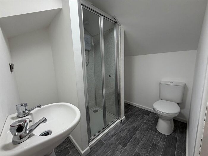 2 Bedroom Flat To Rent In Mansfield Road, Nottingham, NG5