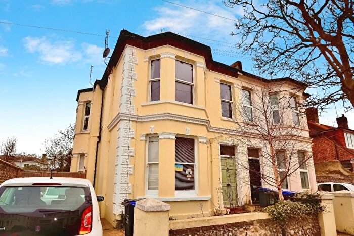 1 Bedroom Flat To Rent In Madeira Avenue, Worthing, BN11