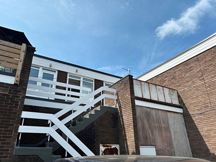 2 Bedroom Flat To Rent In Lawnswood Road, Stourbridge, DY8