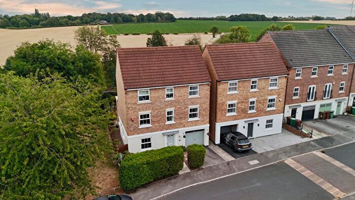 4 Bedroom Detached House For Sale In Conisborough Way, Hemsworth, Pontefract, WF9