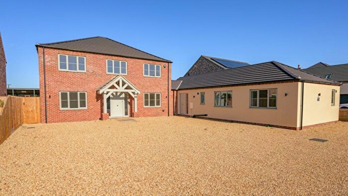 6 Bedroom Detached House For Sale In Spencer Drove, Guyhirn, Wisbech, Cambs, PE13