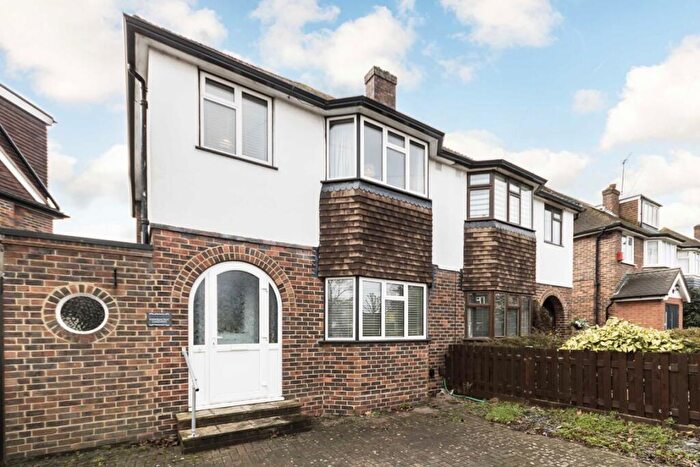 3 Bedroom Detached House To Rent In Hawkhurst Gardens, Chessington, KT9