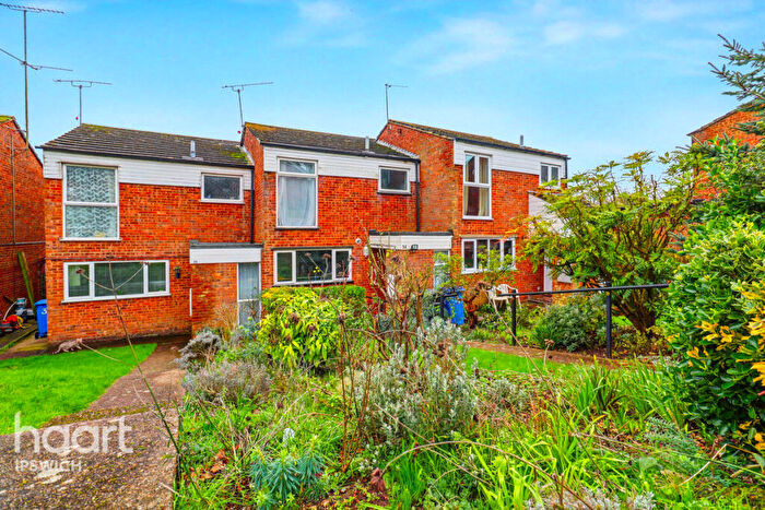 3 Bedroom Terraced House For Sale In Briarhayes Close, Ipswich, IP2