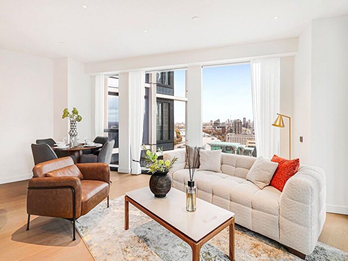 2 Bedroom Flat To Rent In River Park Tower, Nine Elms Lane, SW8