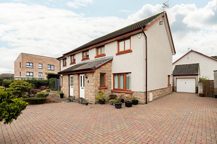 3 Bedroom Villa For Sale In King's Meadow, Edinburgh, EH16