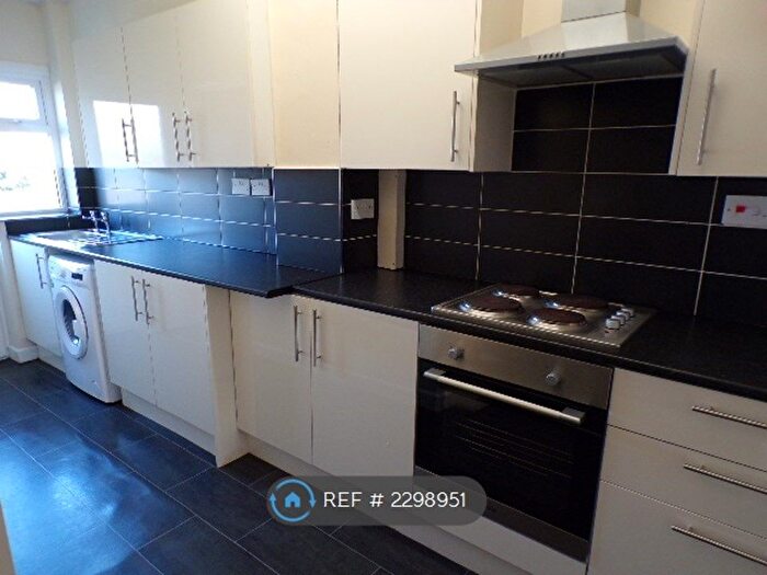 4 Bedroom Terraced House To Rent In Silksby Street, Coventry, CV3