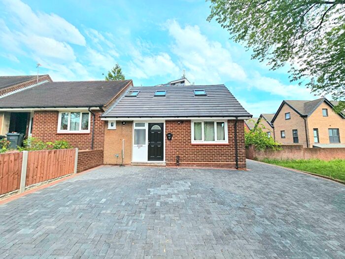 3 Bedroom Semi Detached House For Sale In Wilmot Drive, Birmingham, B23