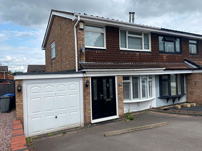 3 Bedroom Property To Rent In Brambling, Tamworth, B77