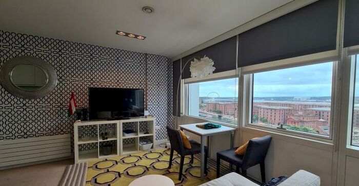 Apartment To Rent In Strand Street Liverpool, L1