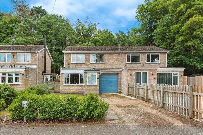 3 Bedroom Semi-Detached House For Sale In Saffron Close, Brandon, IP27