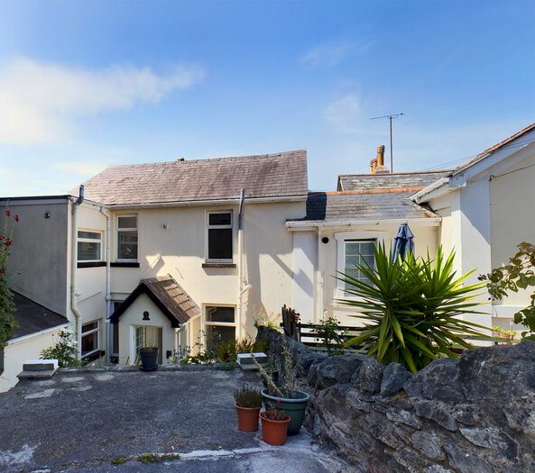 2 Bedroom Terraced House To Rent In Hoxton Road, Torquay, TQ1