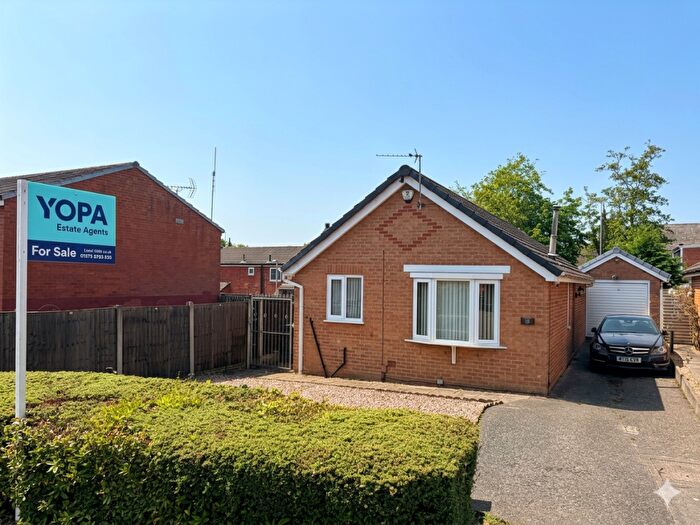 2 Bedroom Detached Bungalow For Sale In Crofters Green, Preston, PR1