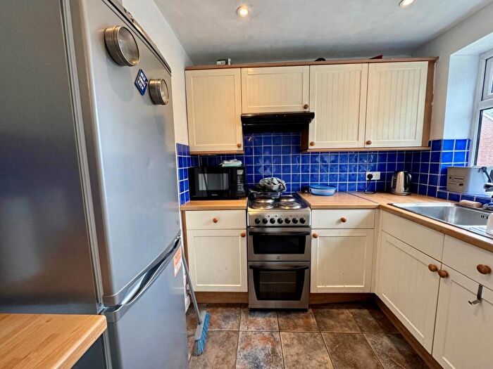 2 Bedroom Flat To Rent In Beeches Court, Bromley, BR1