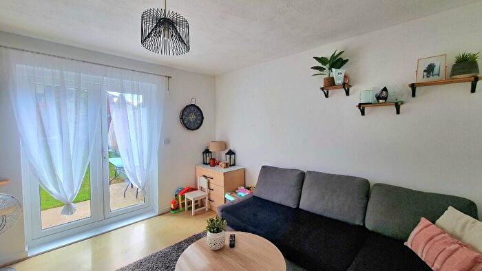 2 Bedroom Mews For Sale In Broadoak Drive, Manchester, Greater Manchester, M22