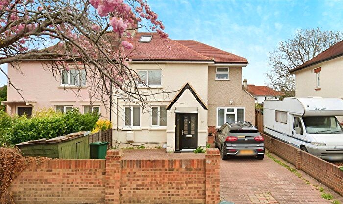 3 Bedroom Semi-Detached House To Rent In Worple Avenue, Staines-Upon-Thames, Surrey, TW18