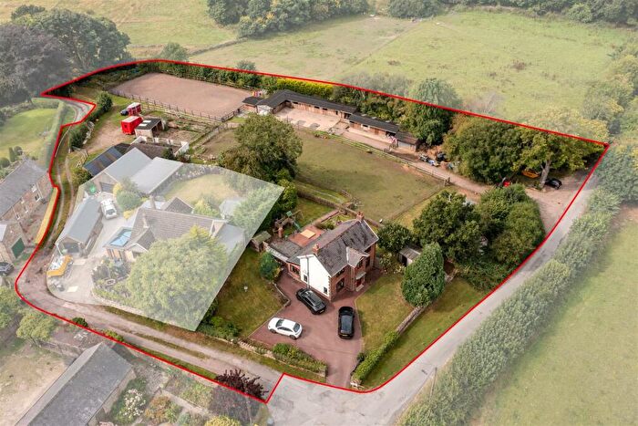 3 Bedroom Detached House For Sale In Northmoor House, Martins Lane, Old Tupton, S42