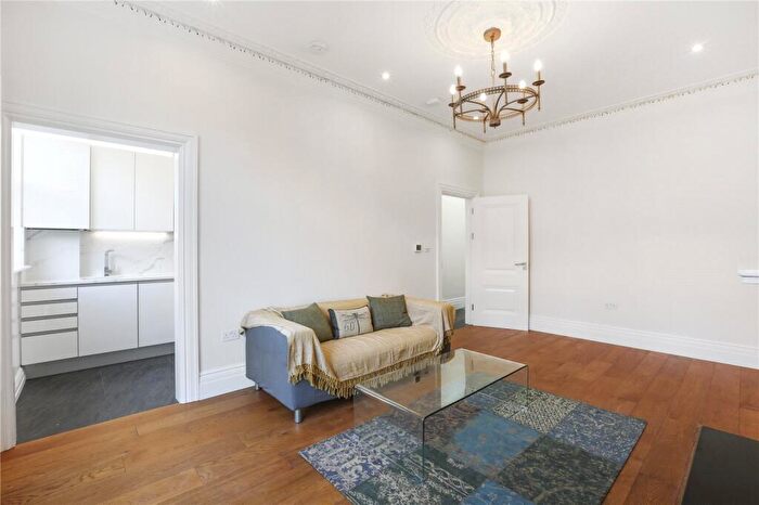 1 Bedroom Flat To Rent In Carlingford Road, Hampstead Village, NW3