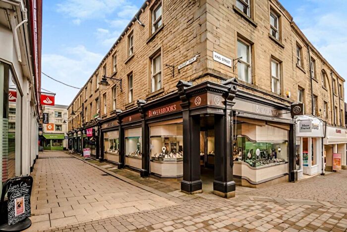 1 Bedroom Apartment To Rent In Market Walk, Huddersfield, West Yorkshire, HD1