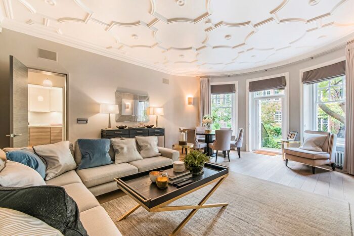 2 Bedroom Flat To Rent In Sloane Court West, London, SW3
