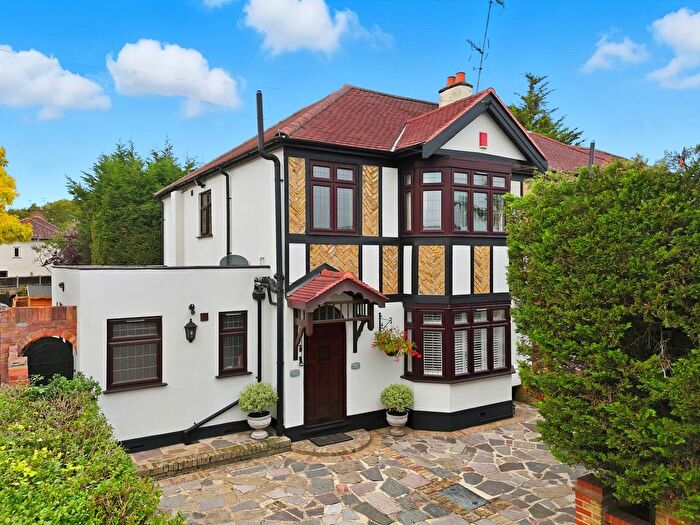 4 Bedroom Property For Sale In Larkshall Road, Chingford, London., E4