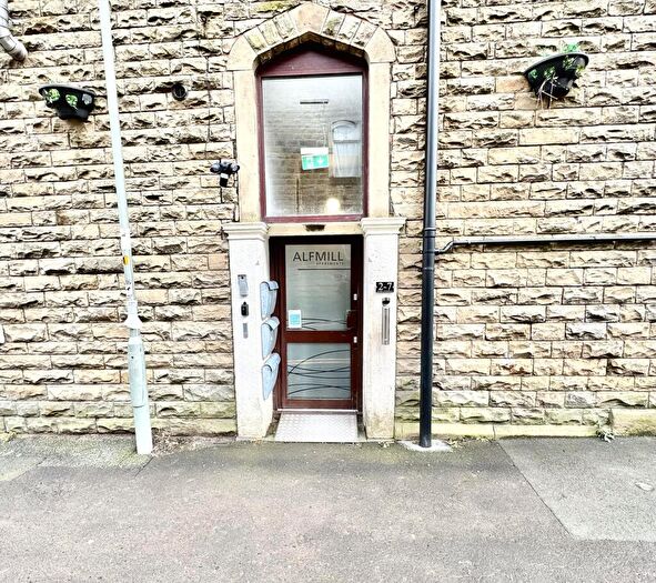 2 Bedroom Flat To Rent In Watery Lane, Darwen, BB3