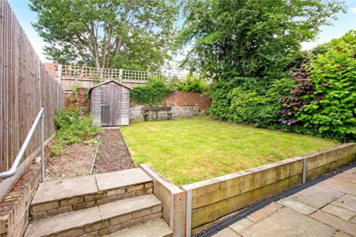 2 Bedroom Detached House To Rent In Goodmans Court, Alresford, Hampshire, SO24