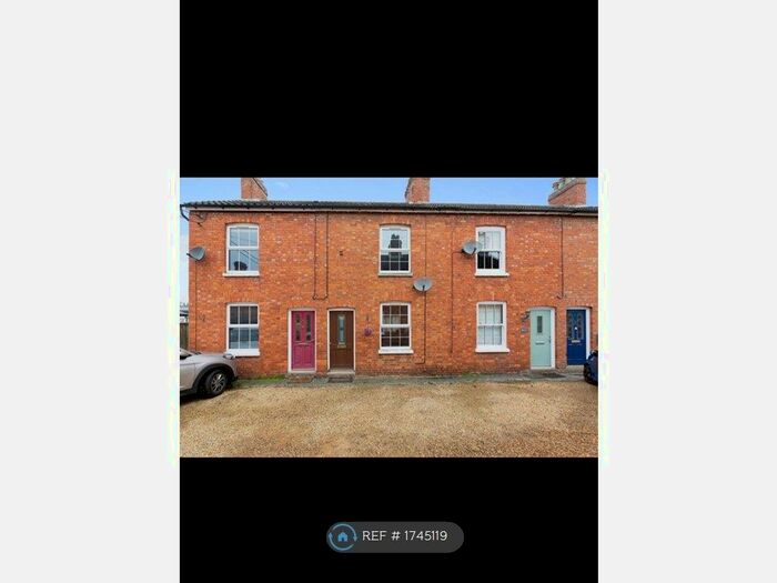 2 Bedroom Terraced House To Rent In Park View, Newport Pagnell, MK16