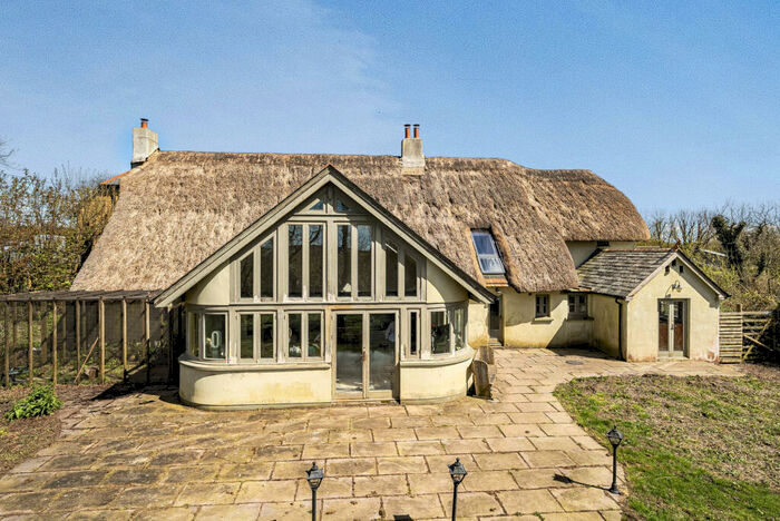 6 Bedroom Smallholding For Sale In Woodford, Bude, EX23