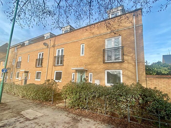 5 Bedroom Town House For Sale In Silver Hill, Hampton, Peterborough, PE7