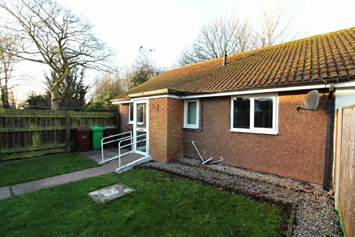 2 Bedroom Bungalow To Rent In Norwich Gardens, Bulwell, NG6