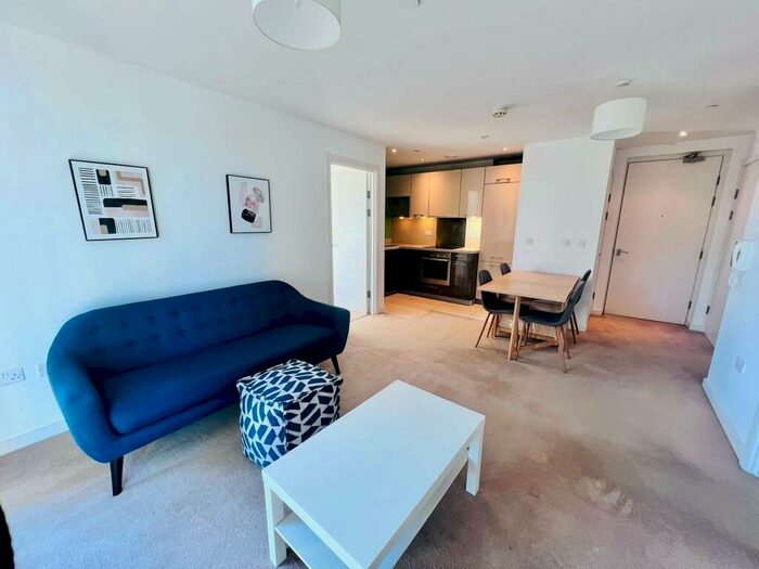 2 Bedroom Apartment To Rent In Spectrum Apartment, City Centre, M3