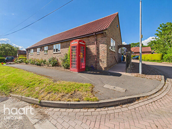 4 Bedroom Detached Bungalow For Sale In Somersby Court, North Carlton, LN1