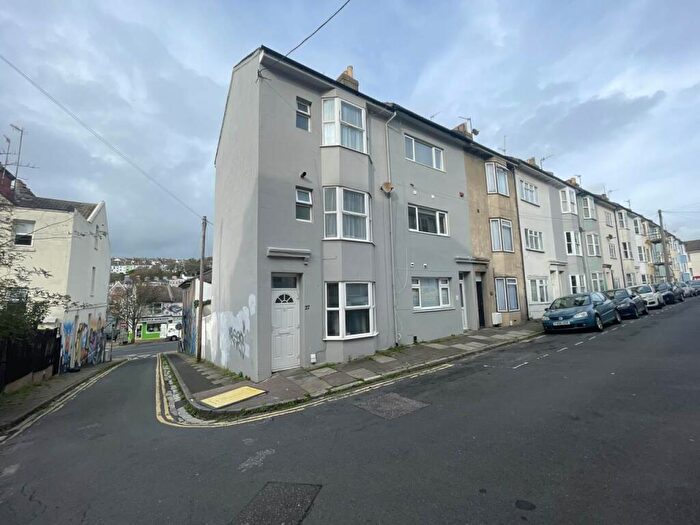 5 Bedroom House To Rent In St Martins Place, Brighton, East Sussex, BN2
