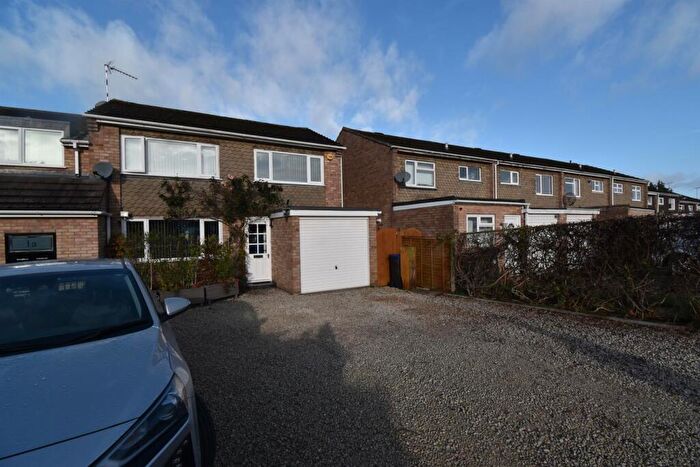 Apartment To Rent In Arundel Close, Warwick, CV34