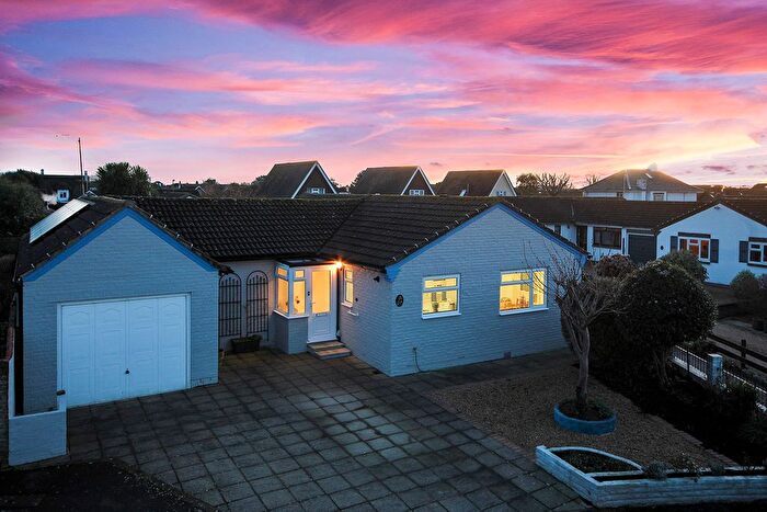 4 Bedroom Detached Bungalow For Sale In Lavinia Way, East Preston, BN16