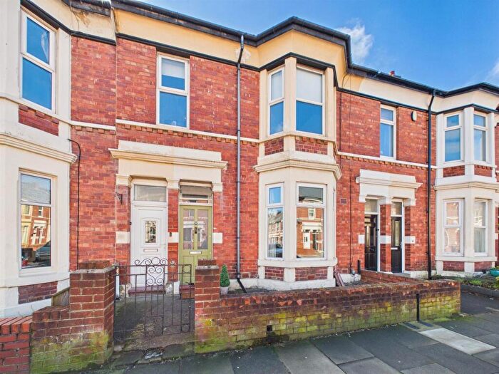 2 Bedroom Apartment For Sale In Trevor Terrace, North Shields, NE30