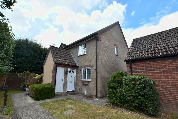 2 Bedroom Semi-Detached House To Rent In Savory Walk, Binfield, Bracknell, RG42