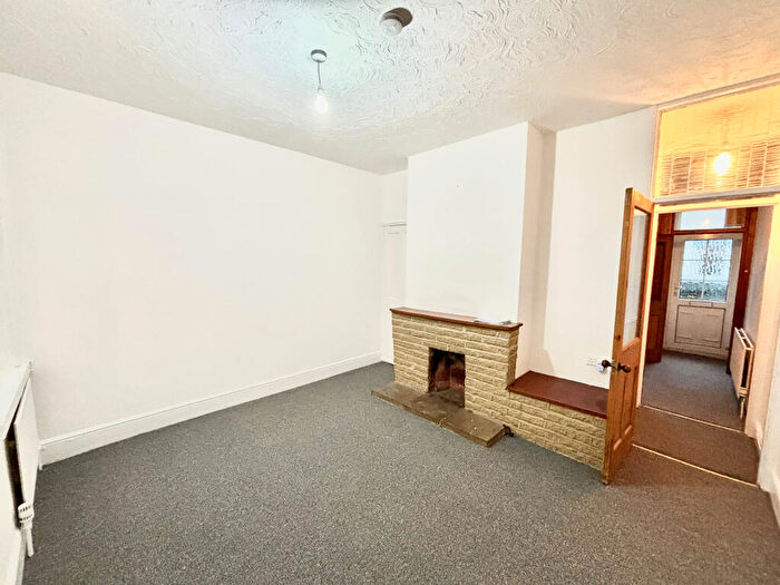 2 Bedroom House To Rent In Ward Road, Southsea, PO4