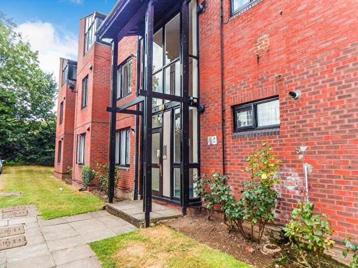 1 Bedroom Flat To Rent In Canberra Close, Hendon, London, NW4