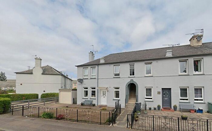 2 Bedroom Flat To Rent In Stenhouse Crescent, Stenhouse, Edinburgh, EH11