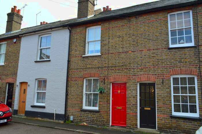 2 Bedroom Terraced House To Rent In School View Road, Chelmsford, CM1
